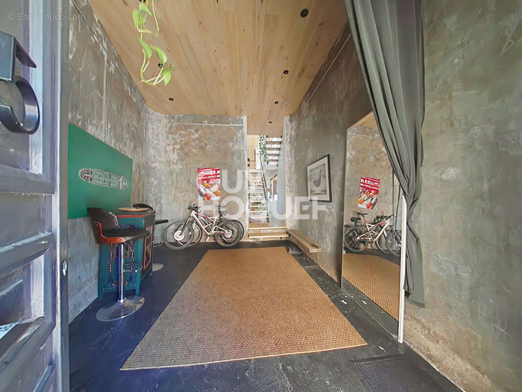 Maison à SAINTE-VALIERE