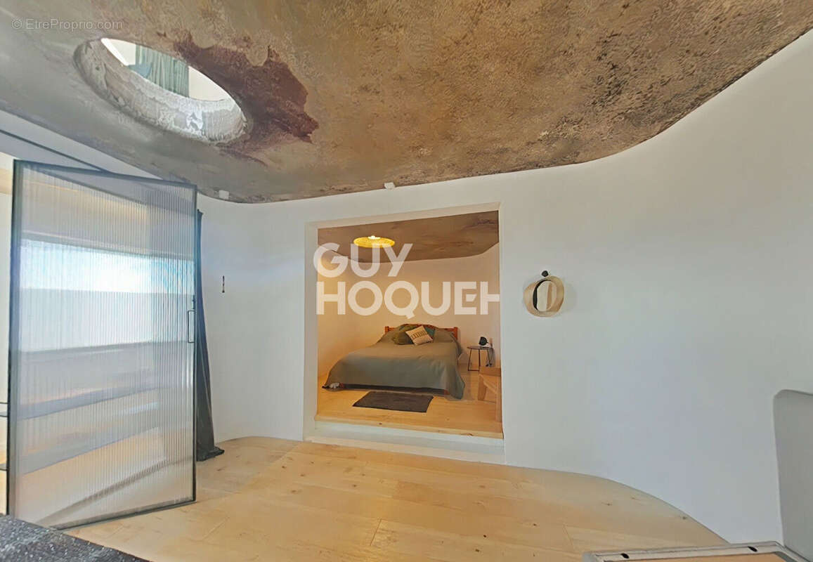 Maison à SAINTE-VALIERE