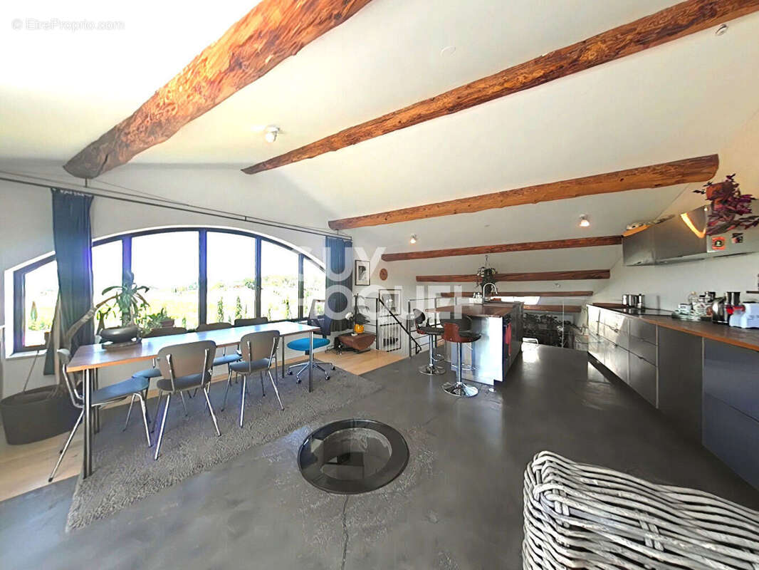 Maison à SAINTE-VALIERE