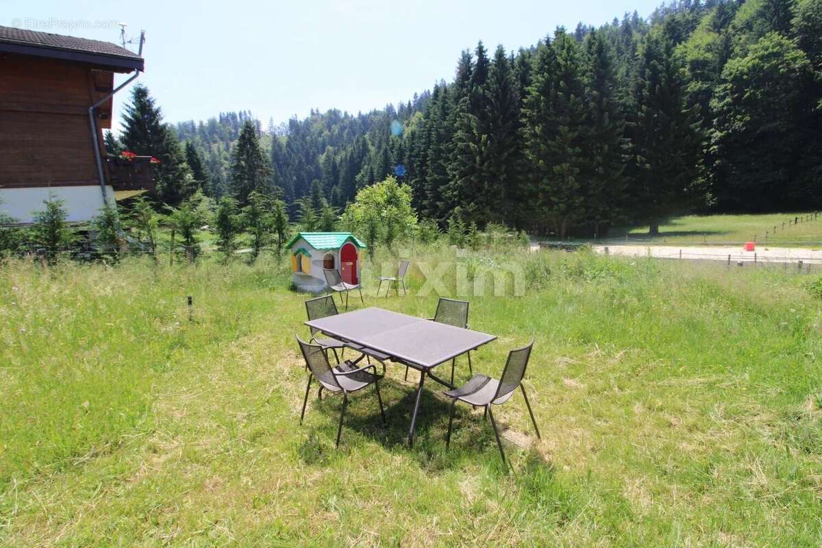 Appartement à SAINT-JEAN-DE-THOLOME