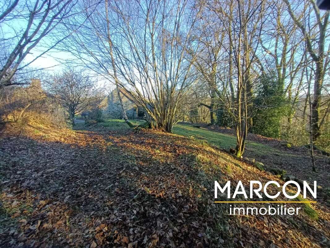 Maison à LE DONZEIL