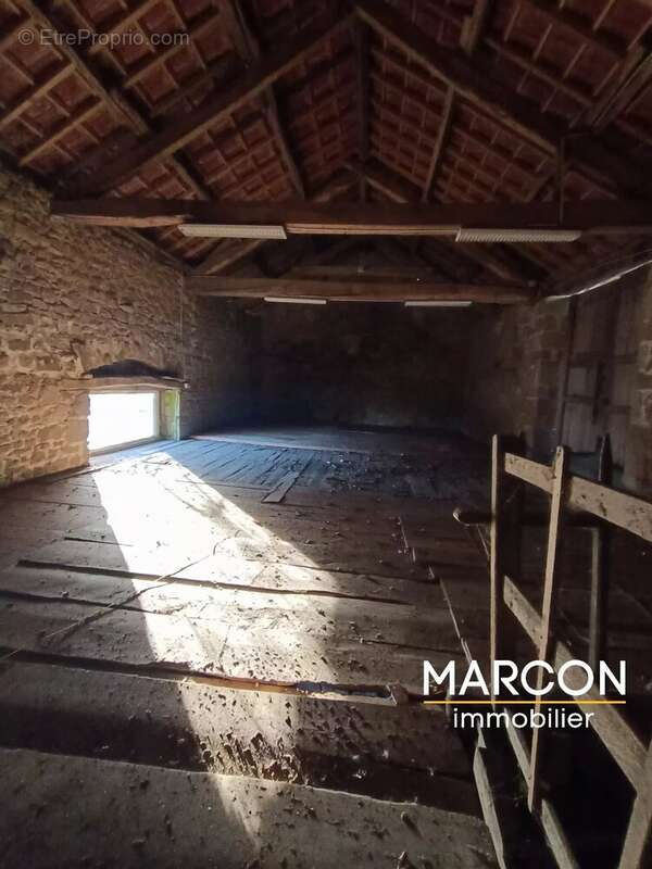 Maison à LE DONZEIL