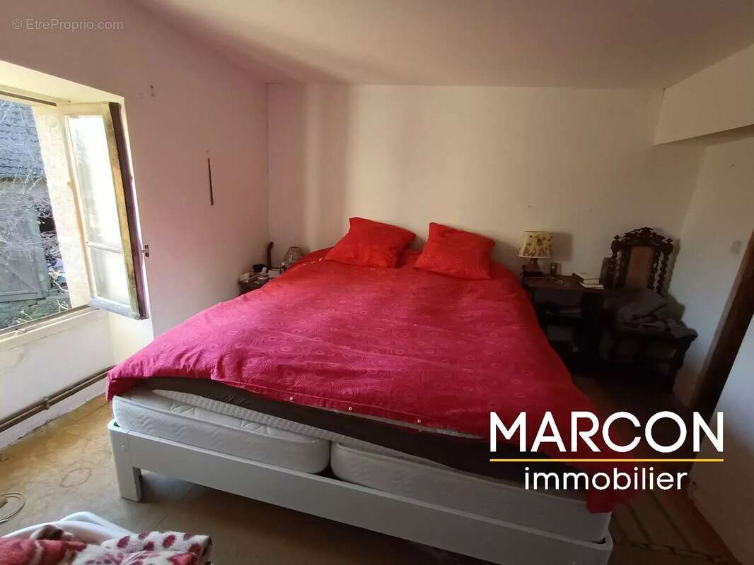 Maison à LE DONZEIL