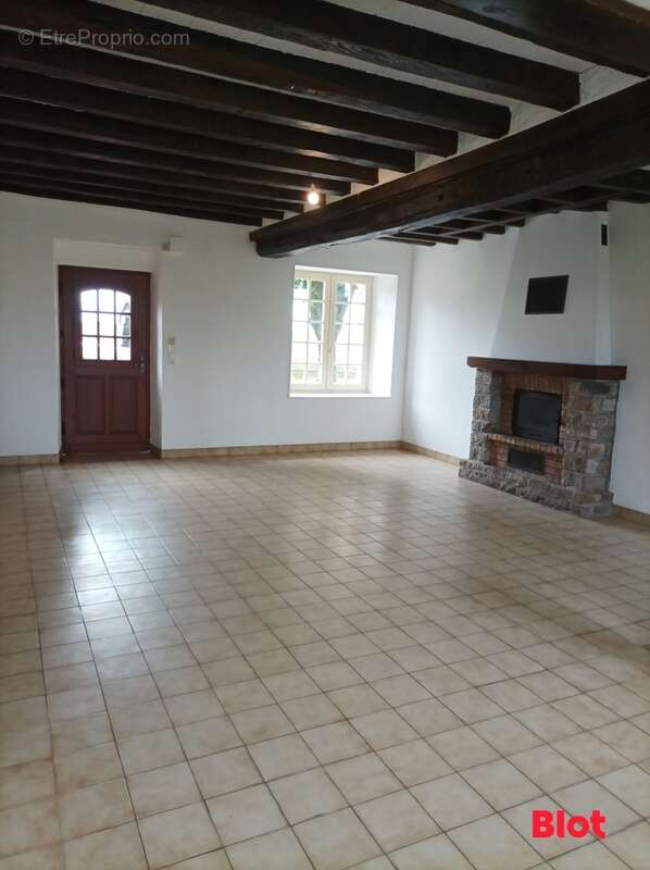 Maison à VAL-D&#039;IZE