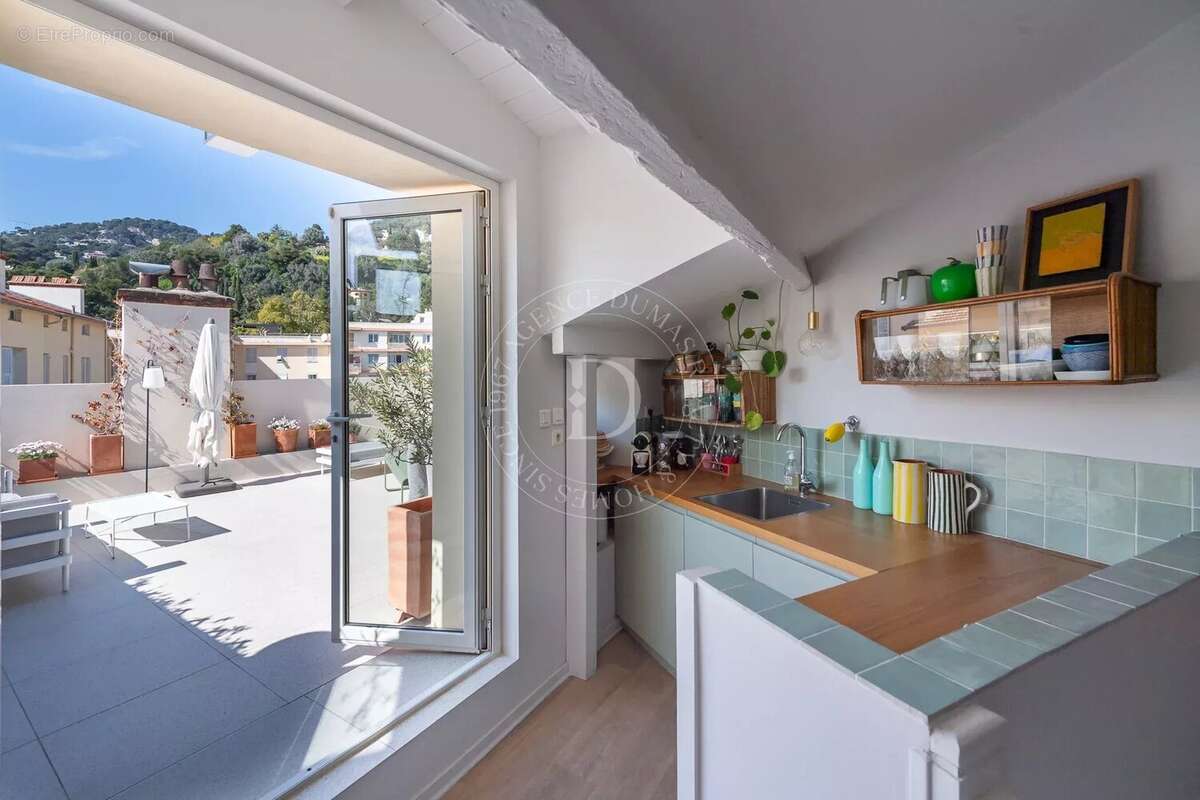 Appartement à BEAULIEU-SUR-MER
