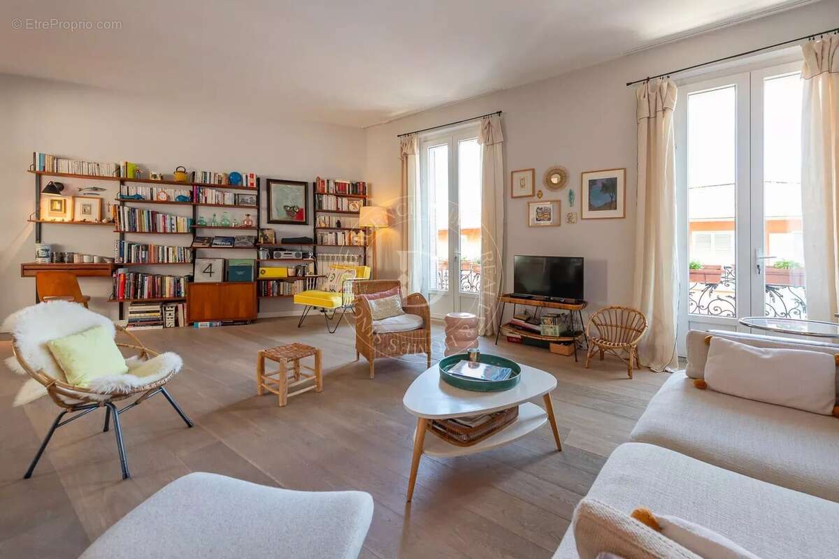 Appartement à BEAULIEU-SUR-MER