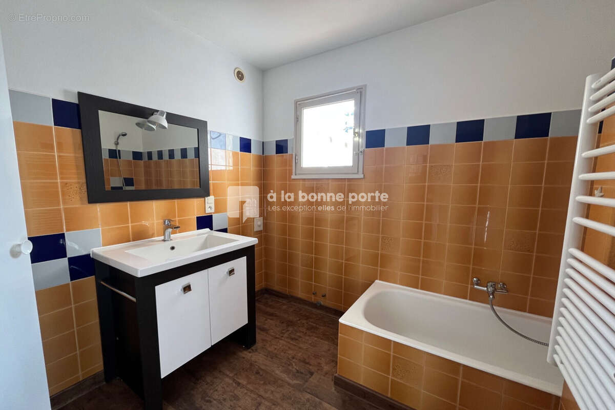 Maison à SIX-FOURS-LES-PLAGES