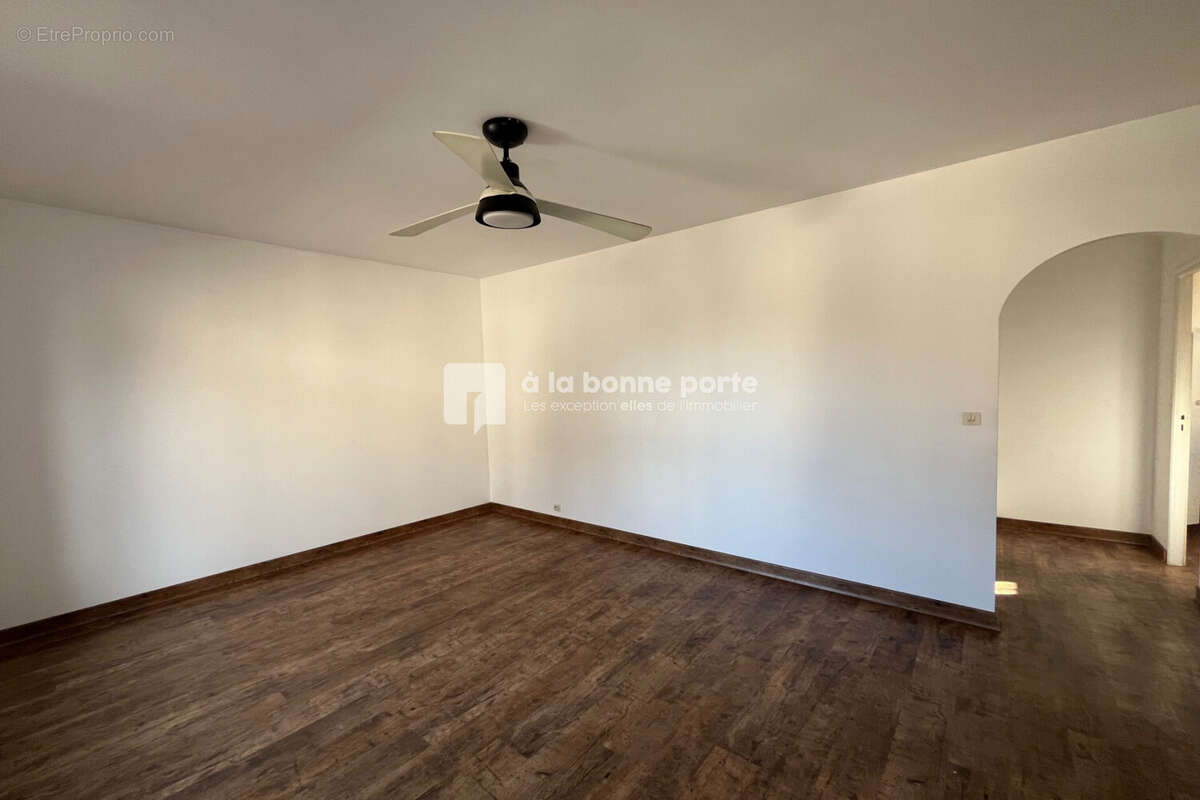 Maison à SIX-FOURS-LES-PLAGES