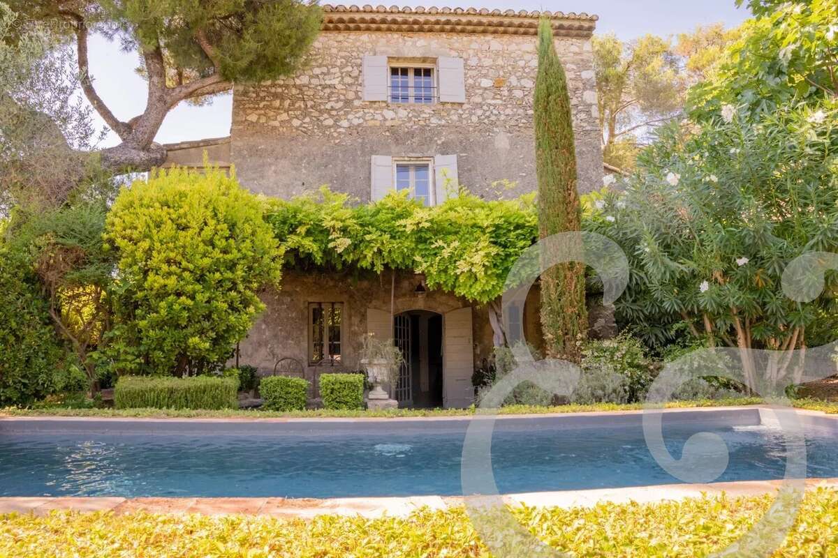 Maison à EYGALIERES