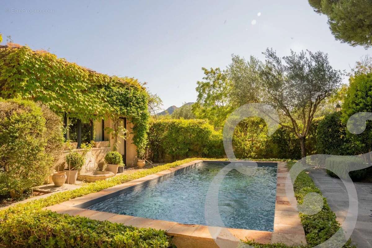 Maison à EYGALIERES