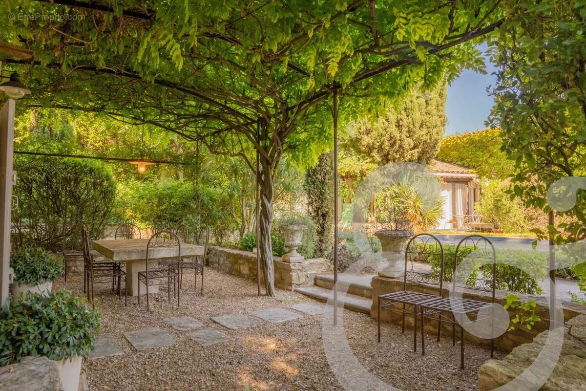 Maison à EYGALIERES