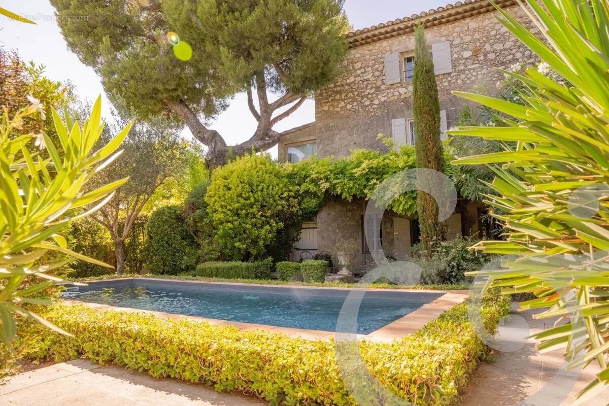 Maison à EYGALIERES