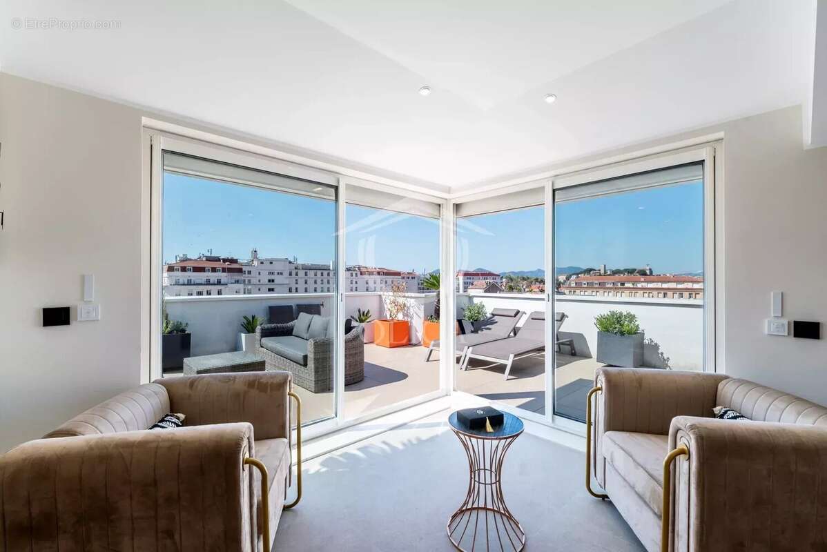 Appartement à CANNES
