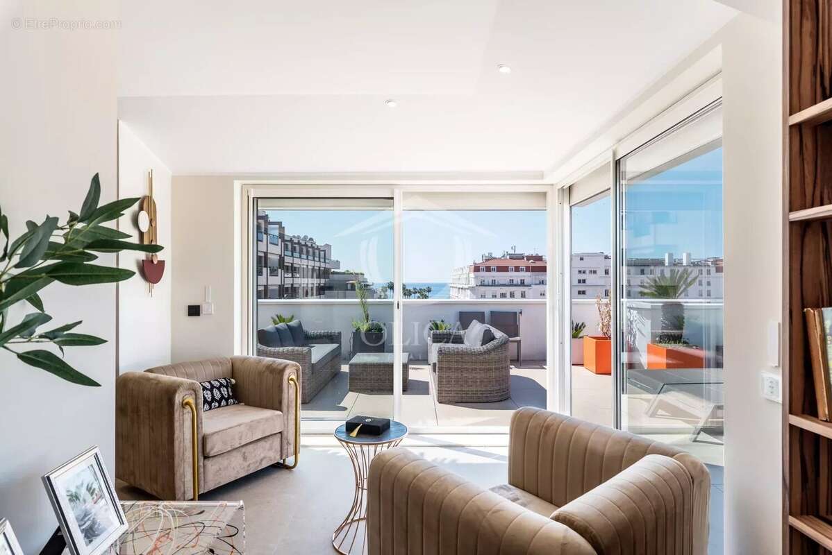 Appartement à CANNES