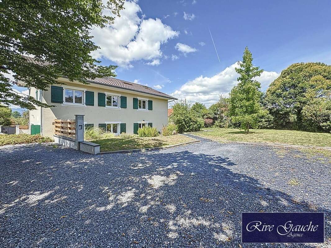 Maison à CHENS-SUR-LEMAN