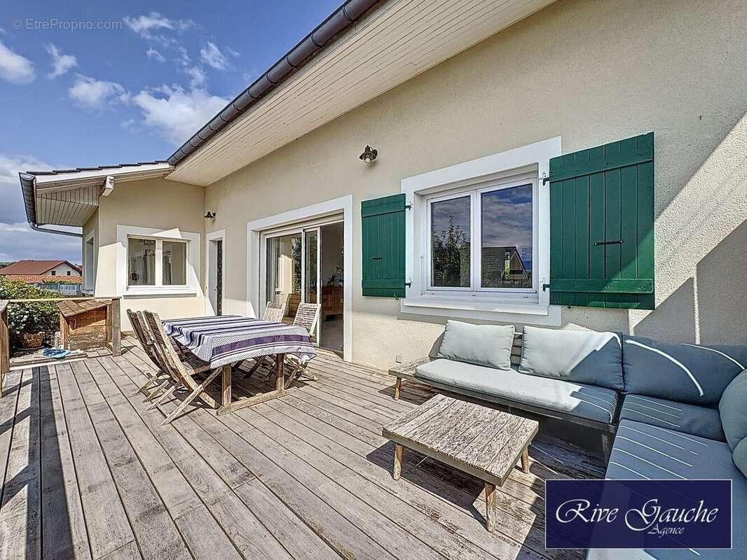 Maison à CHENS-SUR-LEMAN