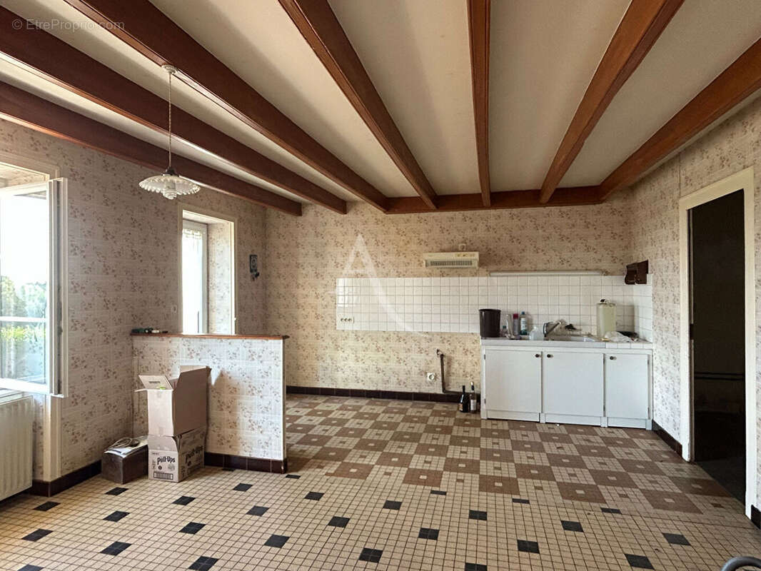 Maison à CHAILLE-LES-MARAIS