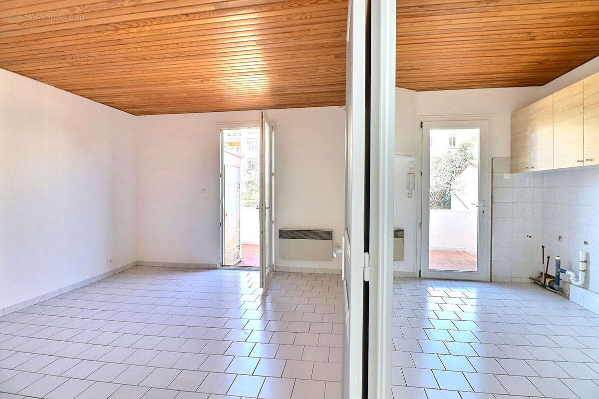 Appartement à MARSEILLE-12E