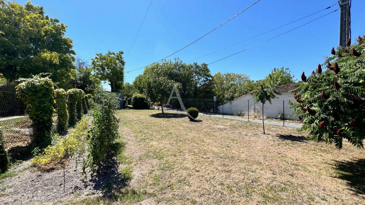 Maison à COLOMBIERS