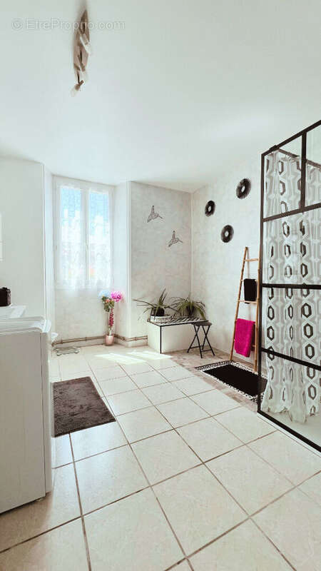 Maison à COLOMBIERS