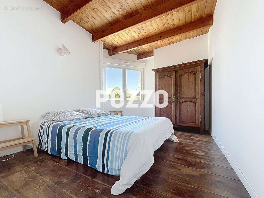 Maison à BRICQUEVILLE-SUR-MER