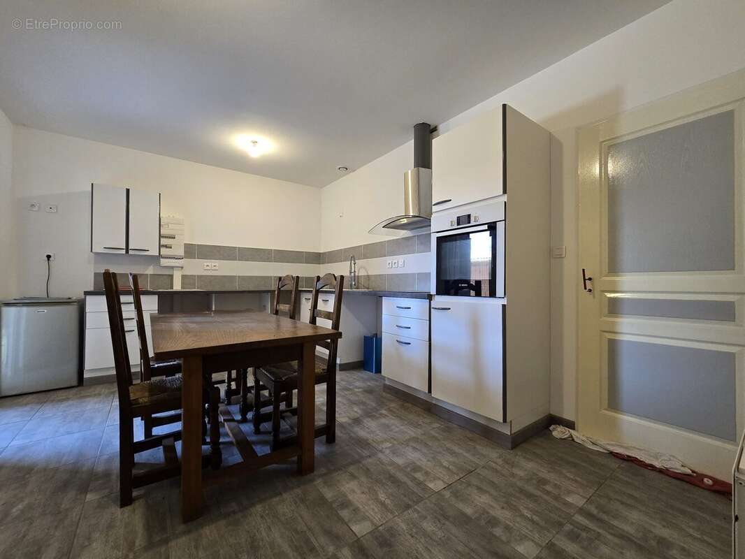 Commerce à SAINT-MICHEL-ESCALUS