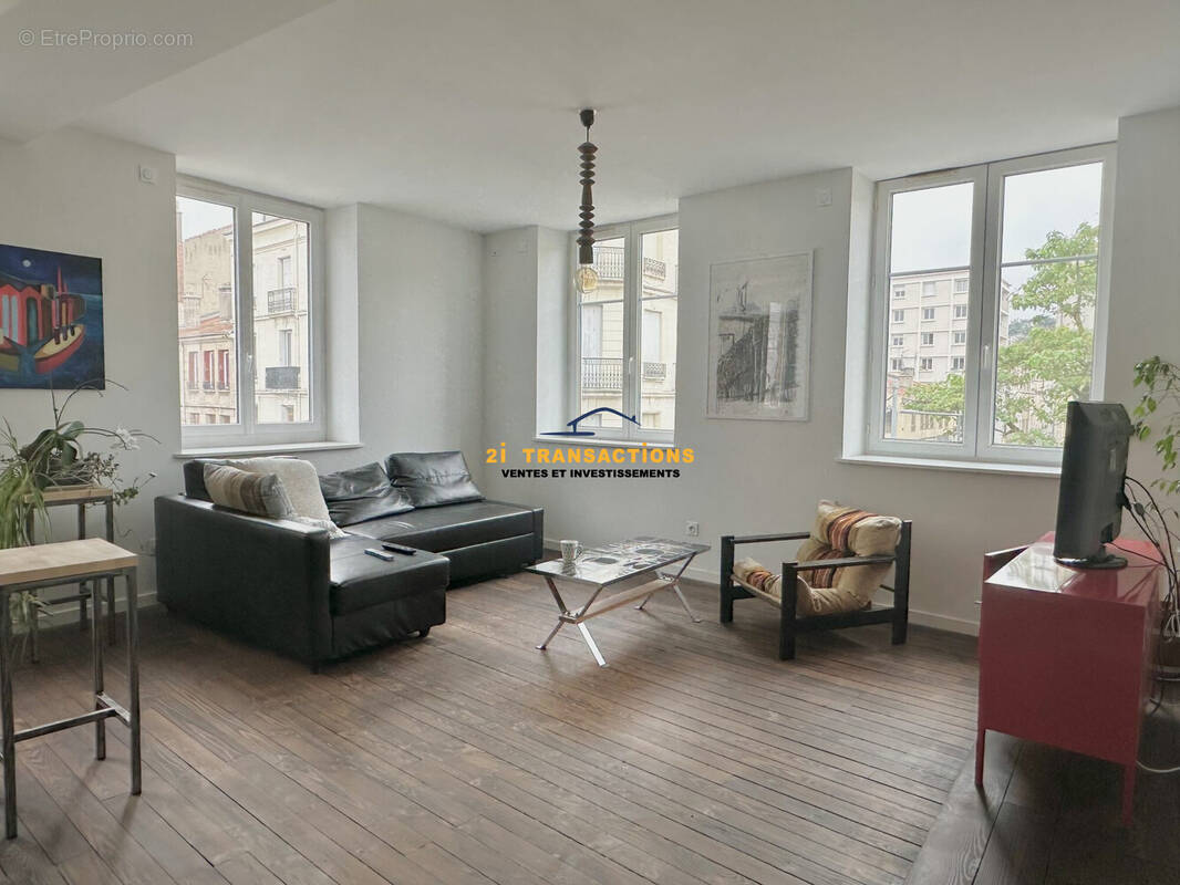 Appartement à SAINT-ETIENNE