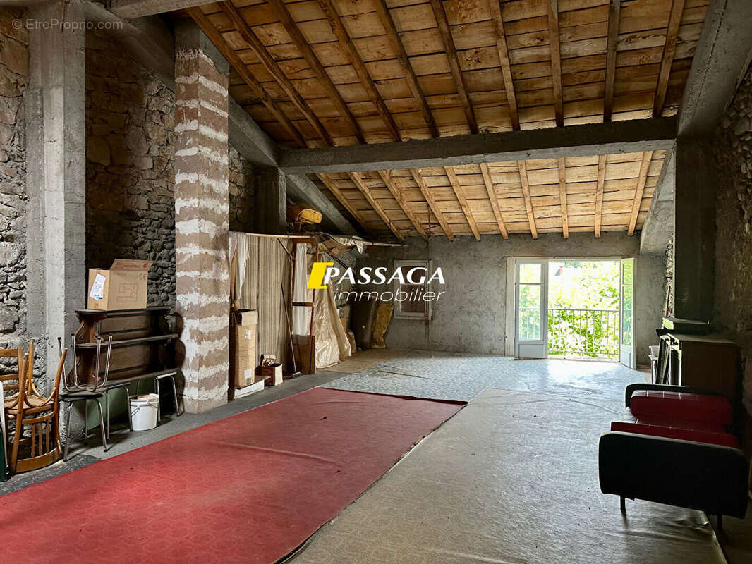 Maison à SAINT-GENIEZ-D&#039;OLT