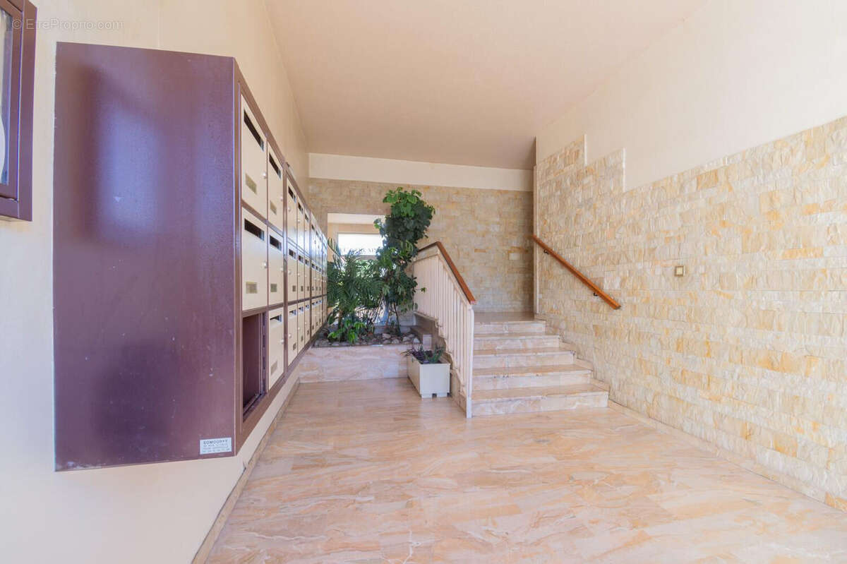 Appartement à MARSEILLE-13E