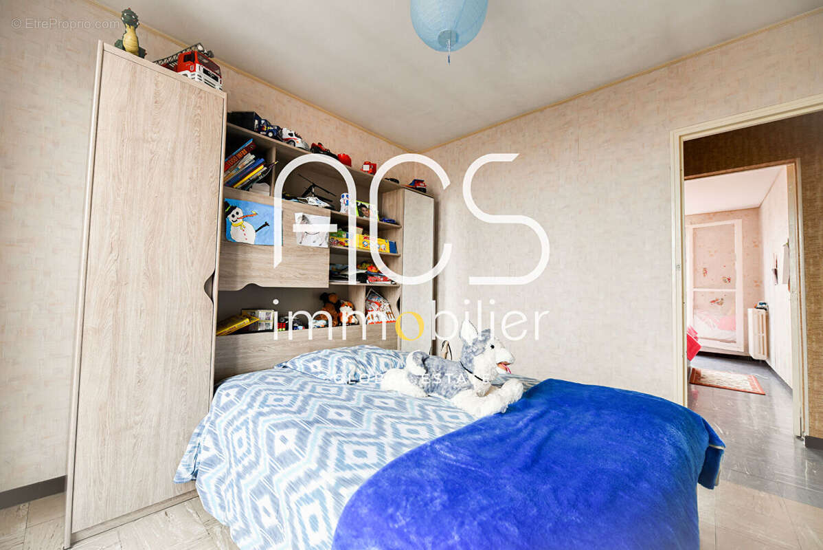 Appartement à CHATEAUNEUF-LES-MARTIGUES