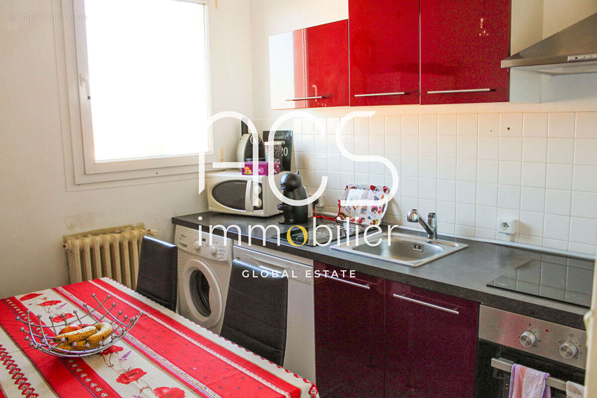 Appartement à CHATEAUNEUF-LES-MARTIGUES