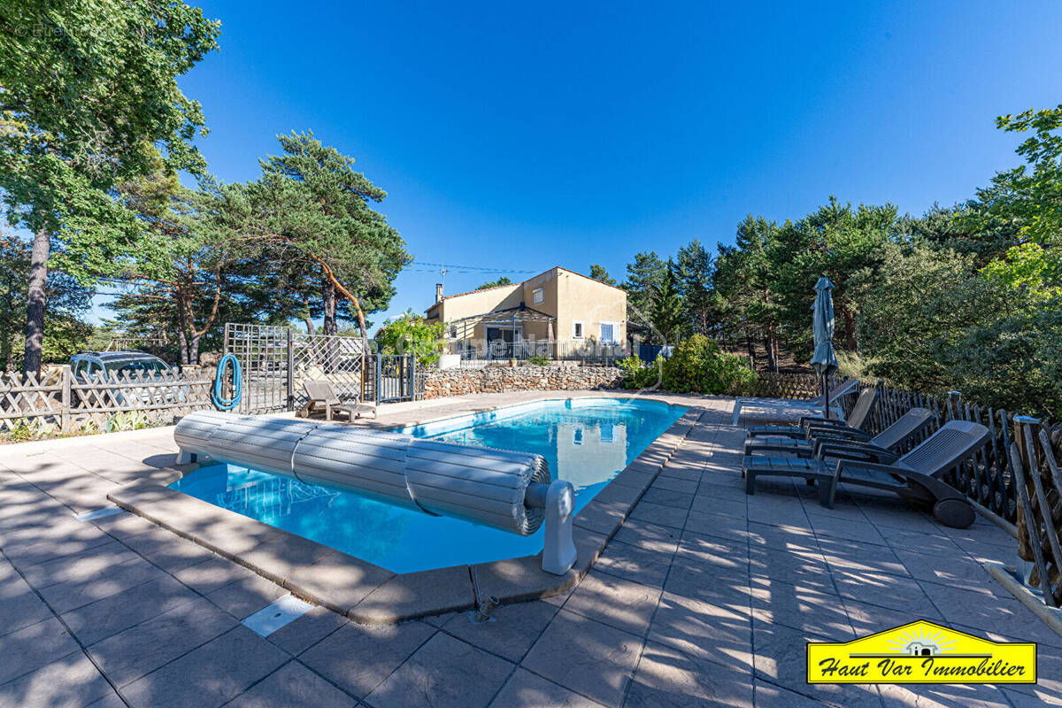 Maison à SAINT-JULIEN