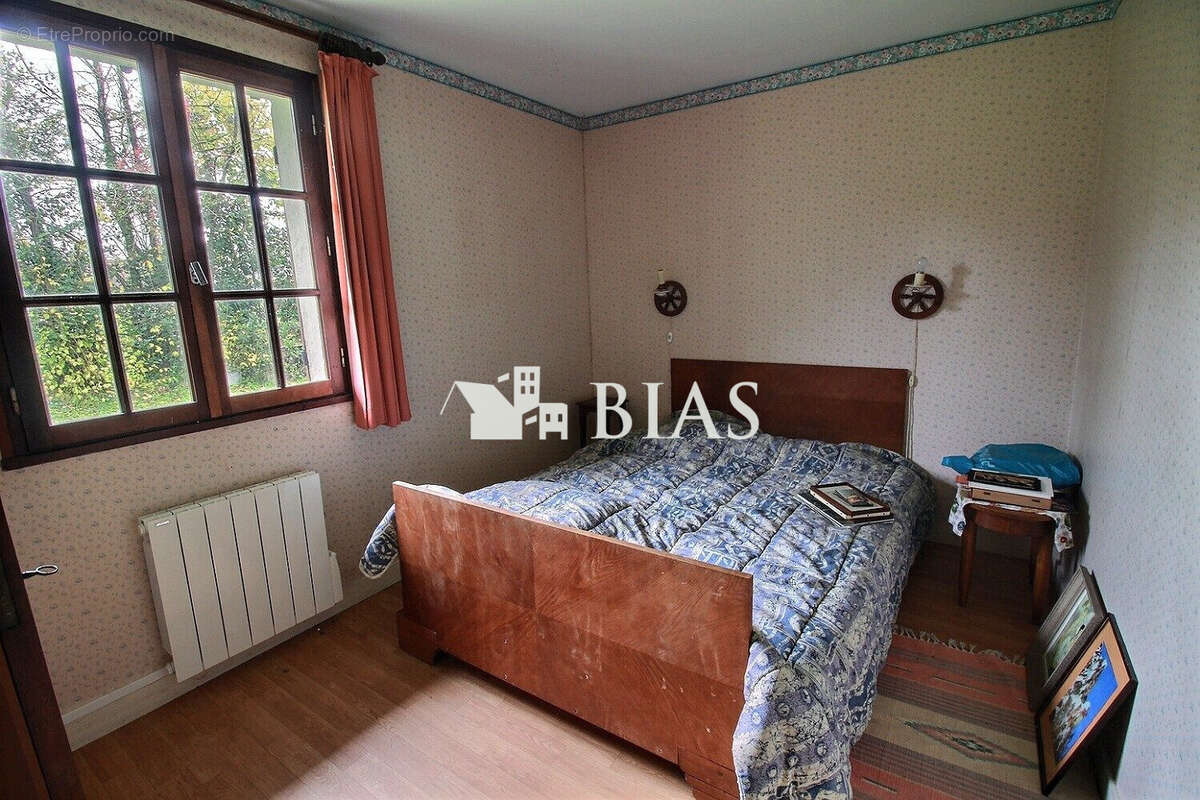 Maison à BOURG-ACHARD