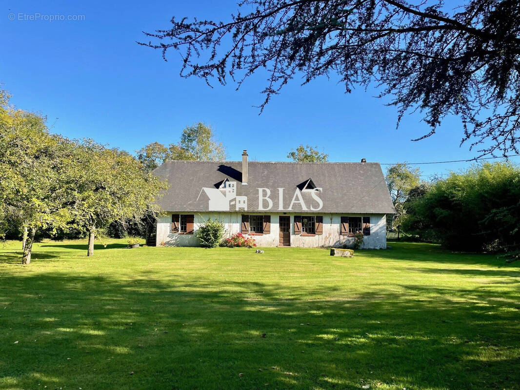 Maison à BOURG-ACHARD