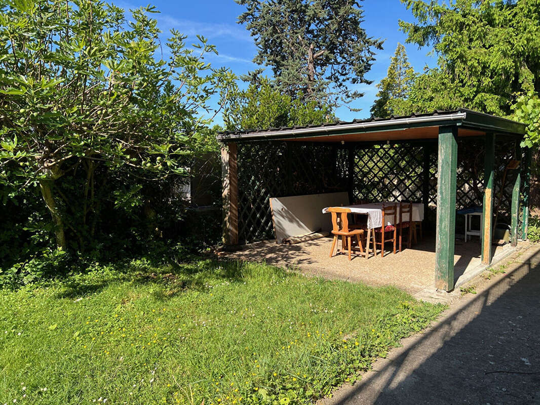 Maison à PARCAY-MESLAY