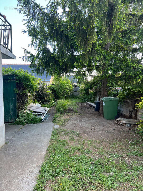 Maison à PARCAY-MESLAY