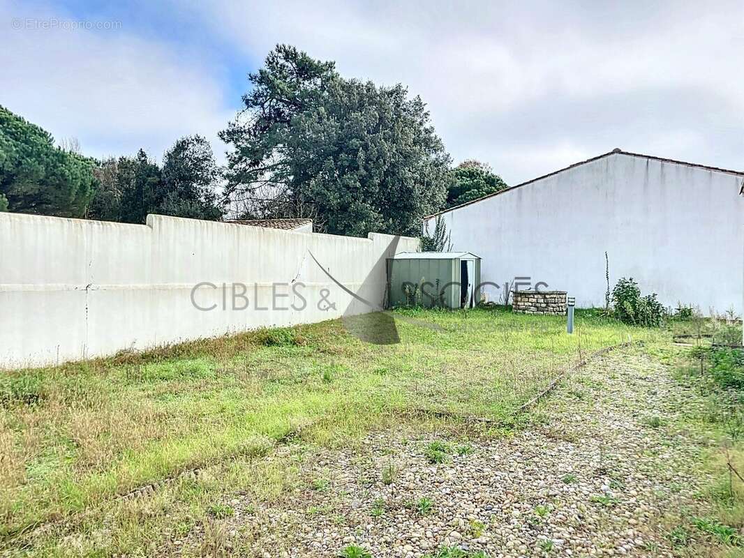 Terrain à SAINTE-MARIE-DE-RE