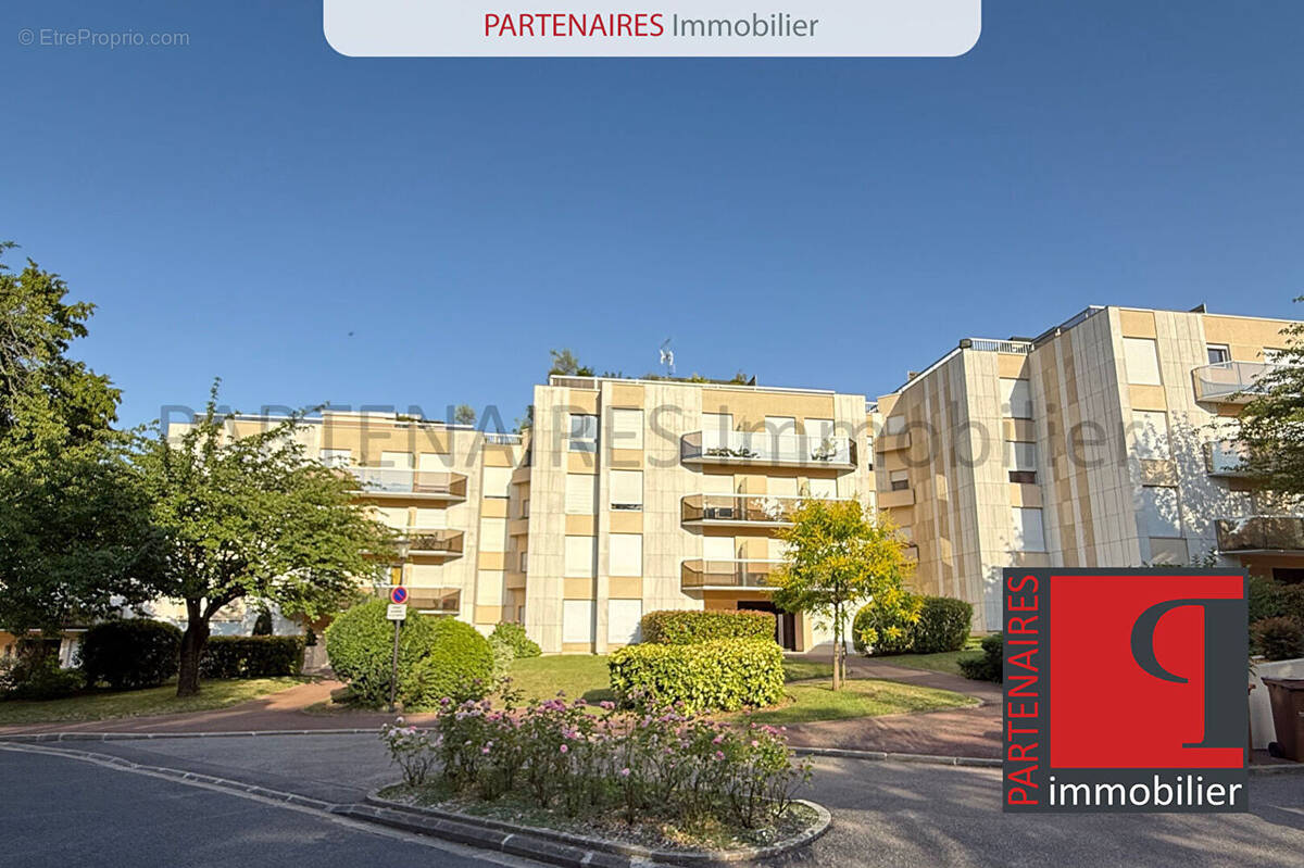 Appartement à BOUGIVAL