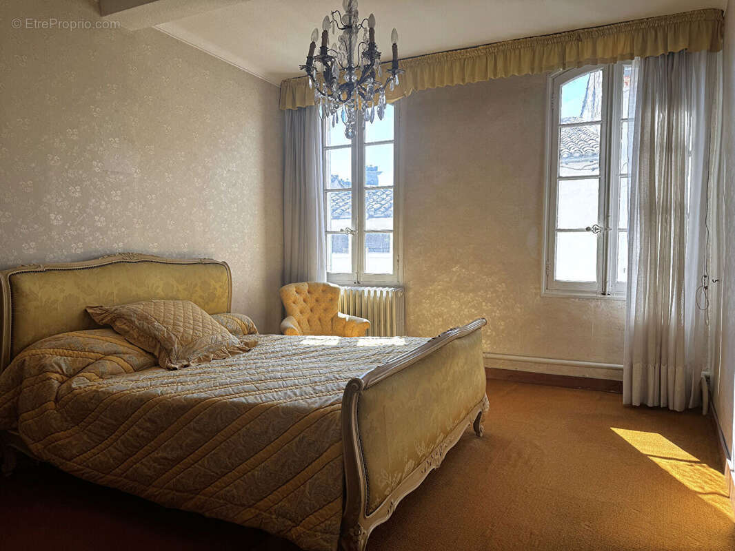 Maison à VILLENEUVE-LES-AVIGNON