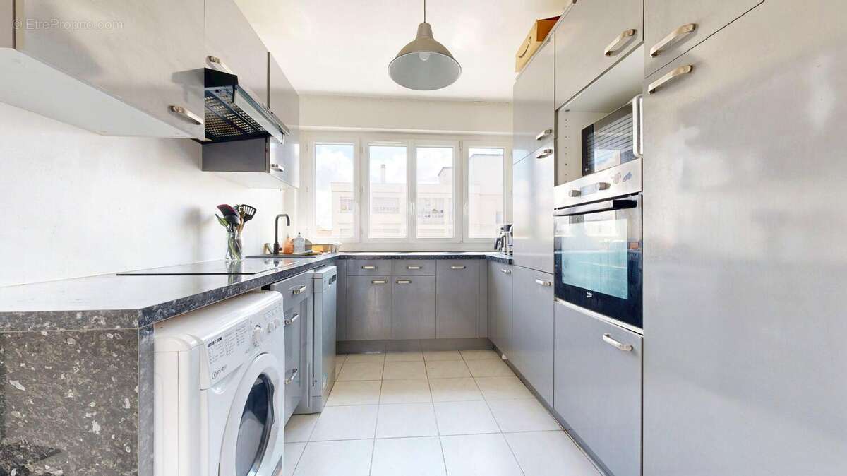 Appartement à LYON-7E