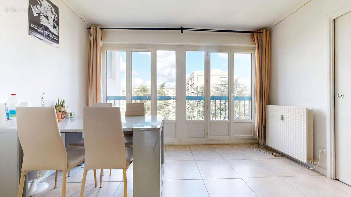 Appartement à LYON-7E