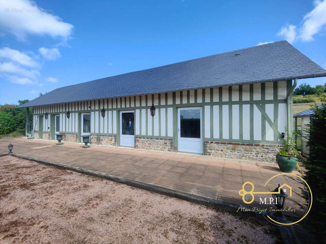 Autre à PONT-L&#039;EVEQUE