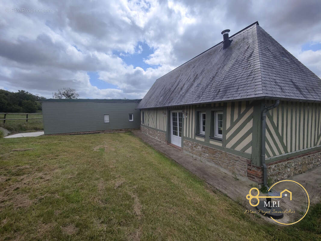 Maison à PONT-L&#039;EVEQUE