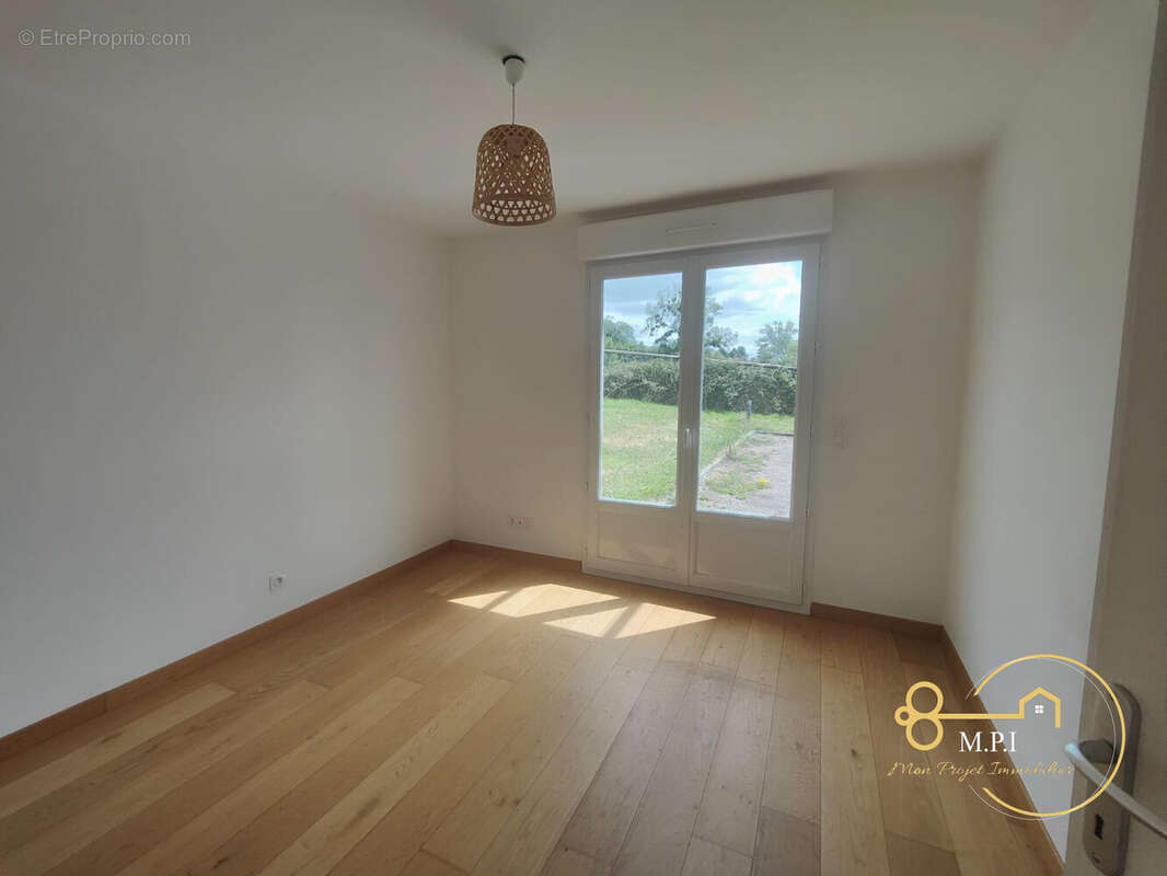 Maison à PONT-L&#039;EVEQUE