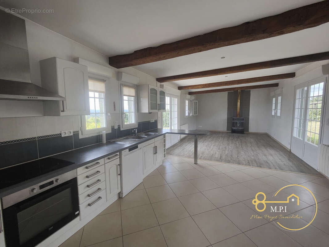 Maison à PONT-L&#039;EVEQUE