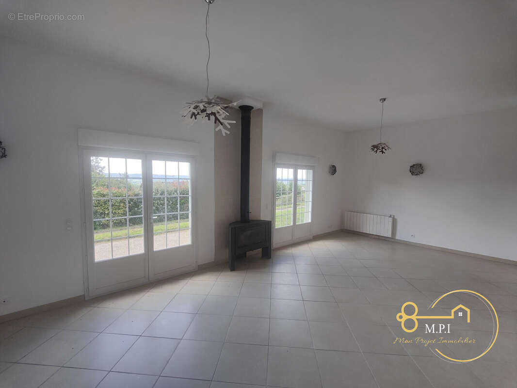 Maison à PONT-L&#039;EVEQUE