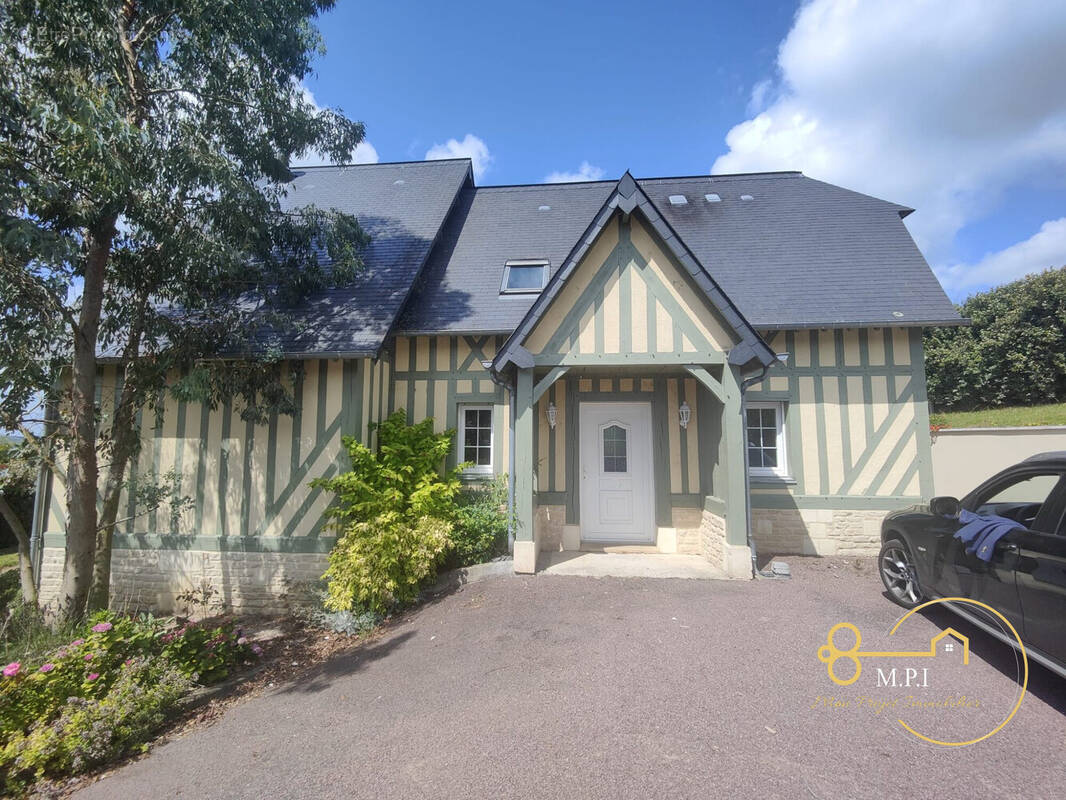 Maison à PONT-L&#039;EVEQUE