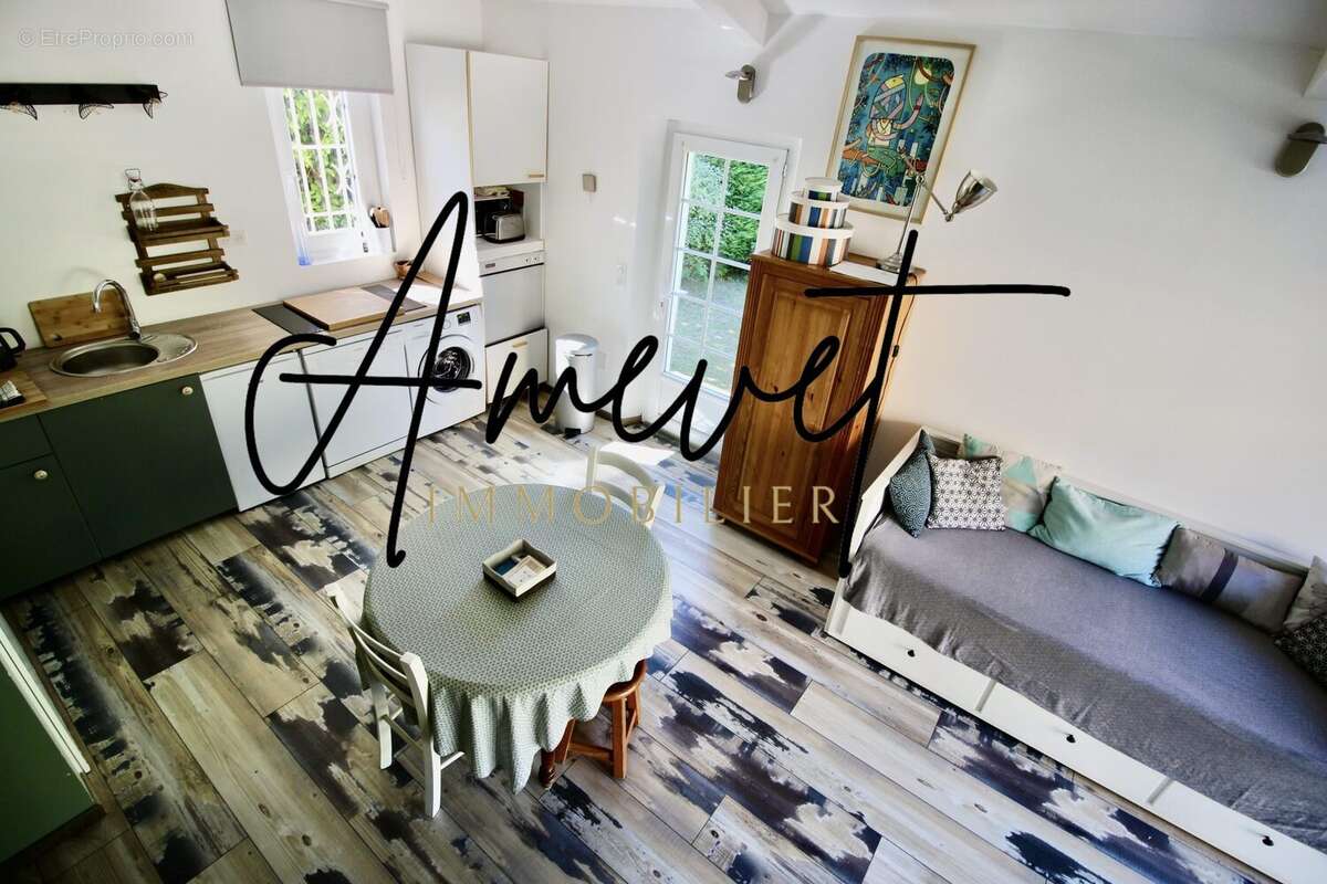 Maison à L&#039;ISLE-SUR-LA-SORGUE