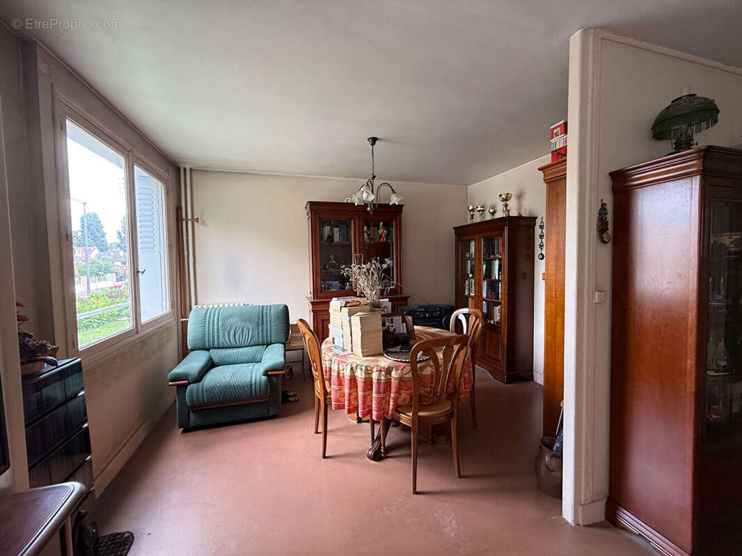 Appartement à AULNAY-SOUS-BOIS