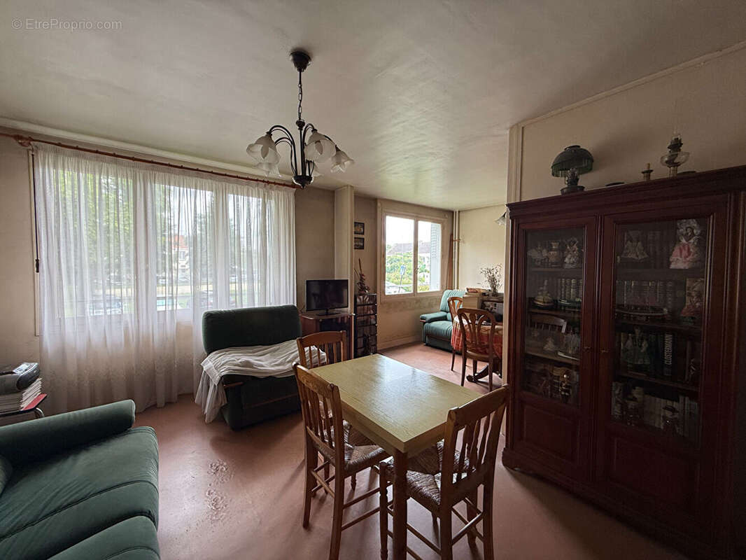 Appartement à AULNAY-SOUS-BOIS